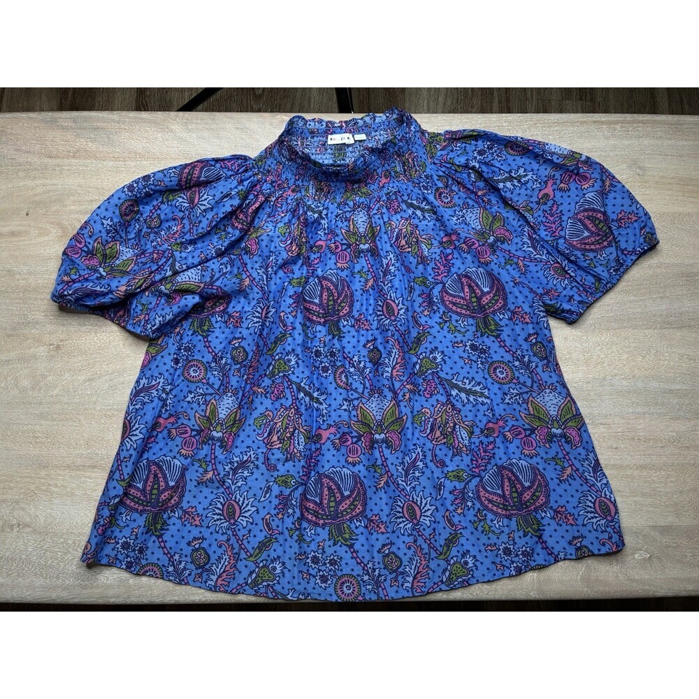 Roller Rabbit Blue Amanda Star Ansley Top Size Large Short Sleeve Mockneck - Picture 2 of 7